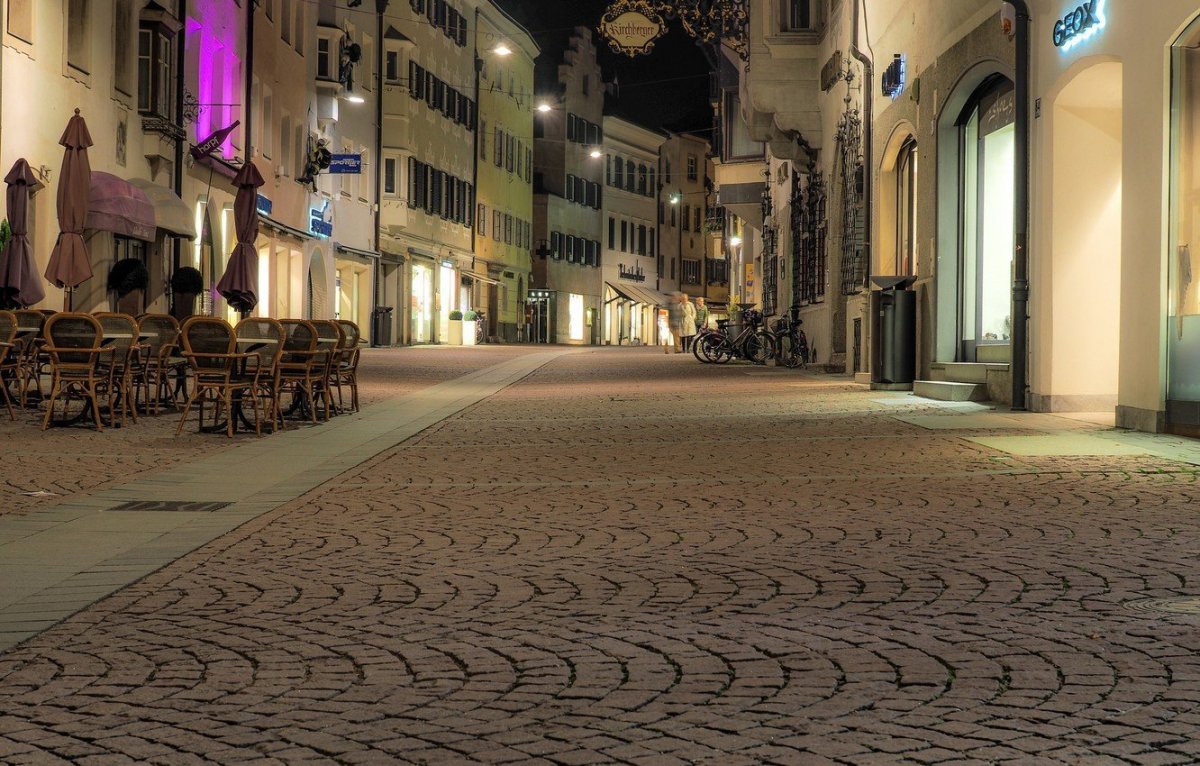 Улица города