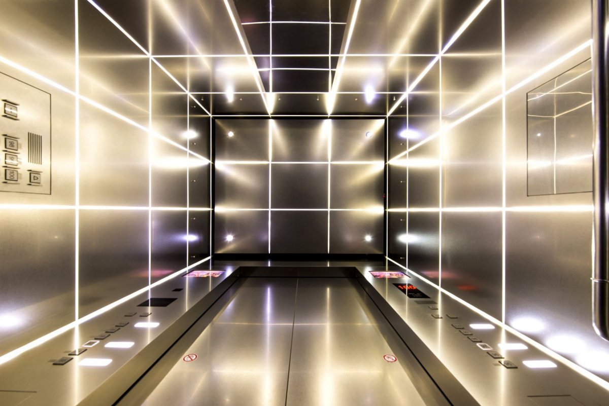 Лифт с подсветкой