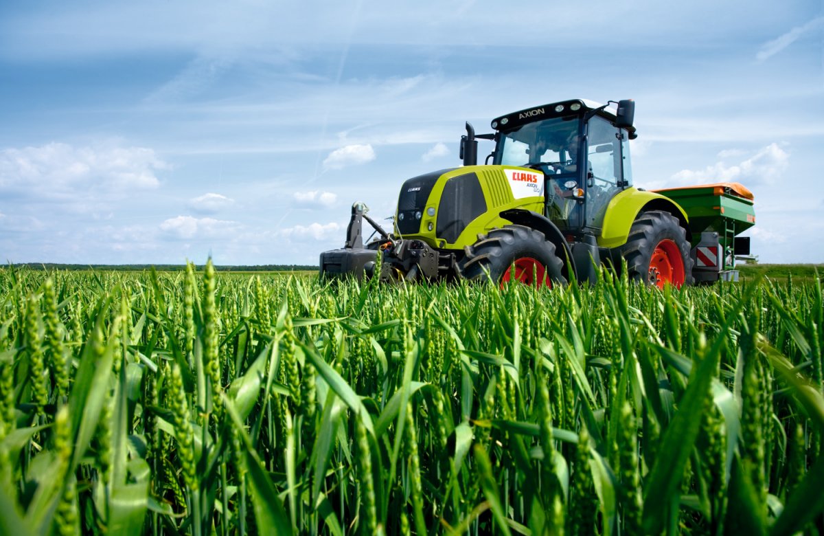 CLAAS Axion 850