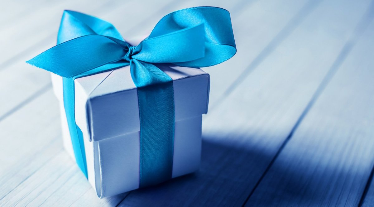Подарок голубой