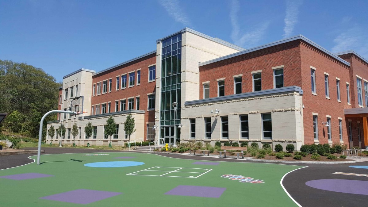 Американская школа здание