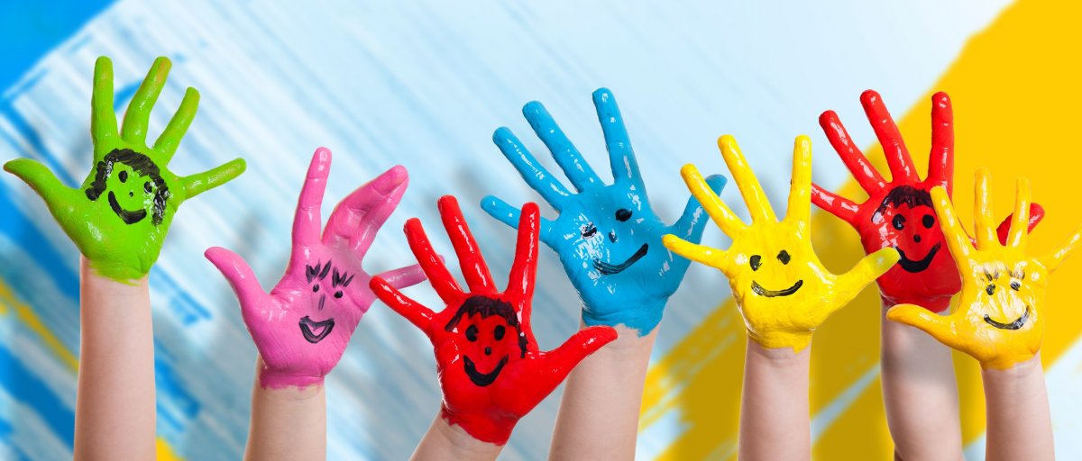 Листик зелёный в ладонях