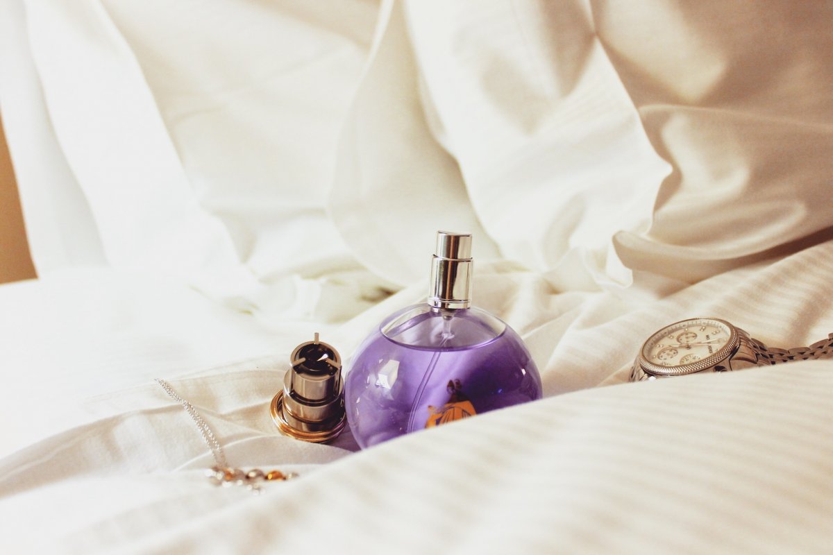 Фотофон для парфюмерии