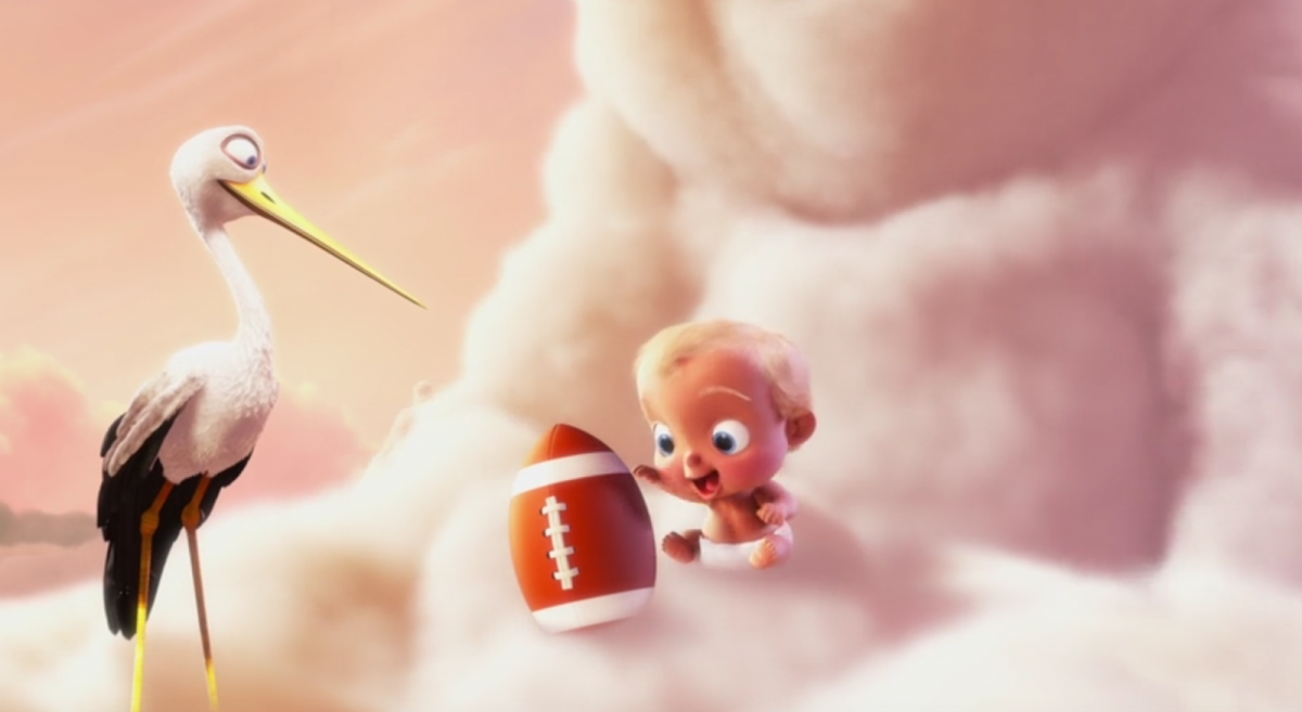 Аист несет ребенка