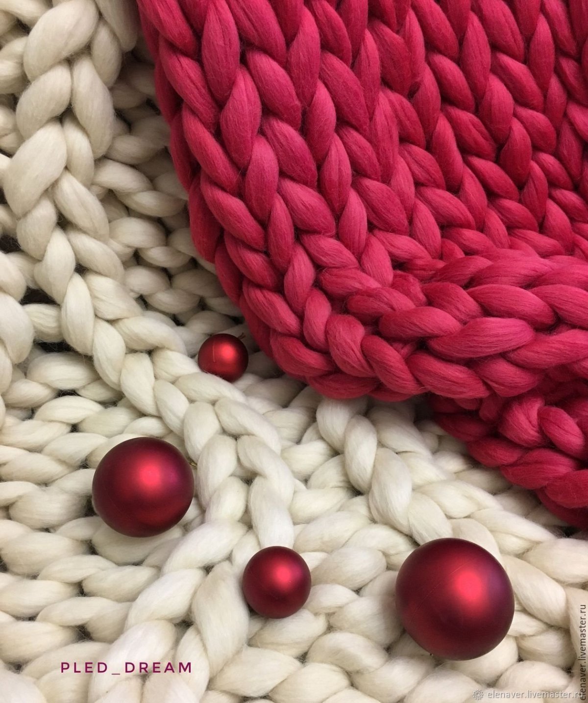 Вязаное полотно крупной вязки