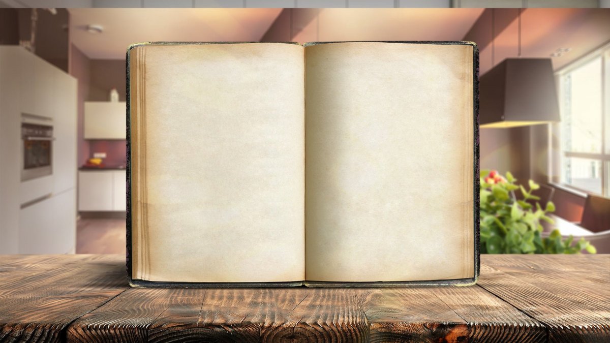 Фотокниги на столе