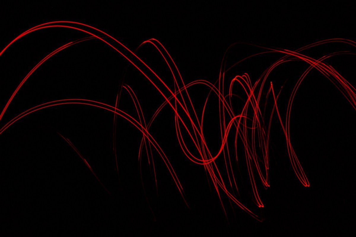 Красная неоновая линия