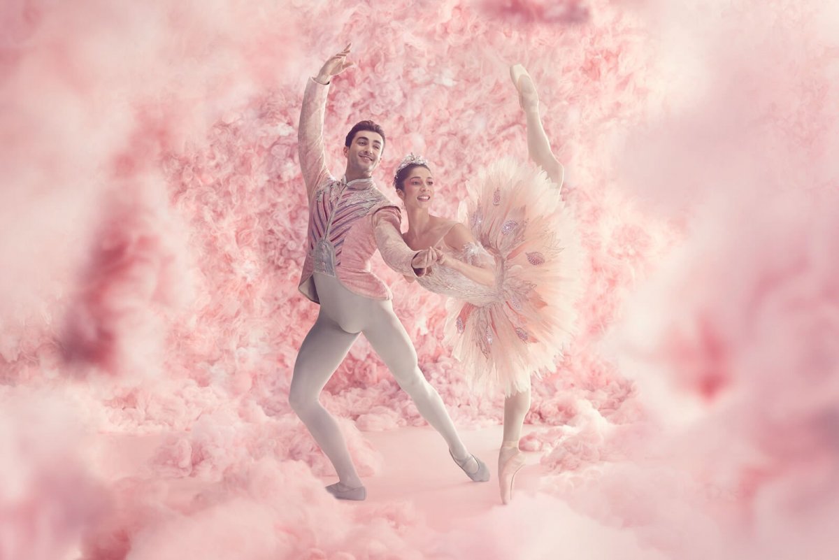 Балет на Светлом фоне
