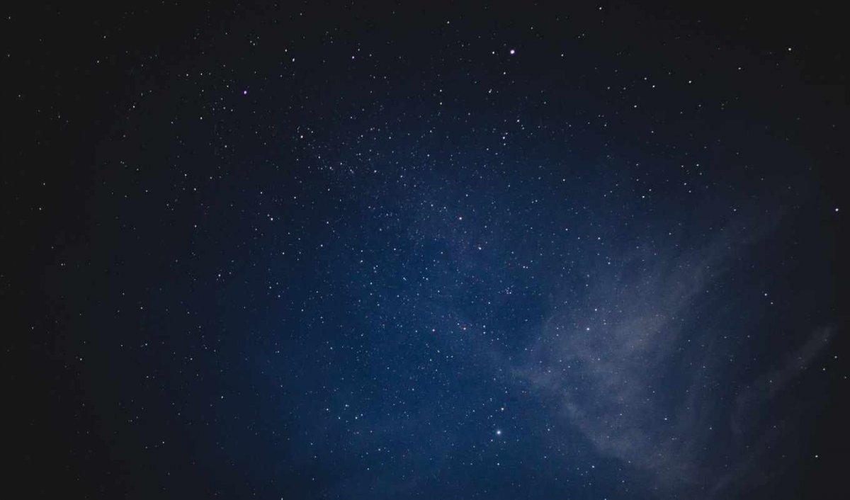 Минималистичный космос