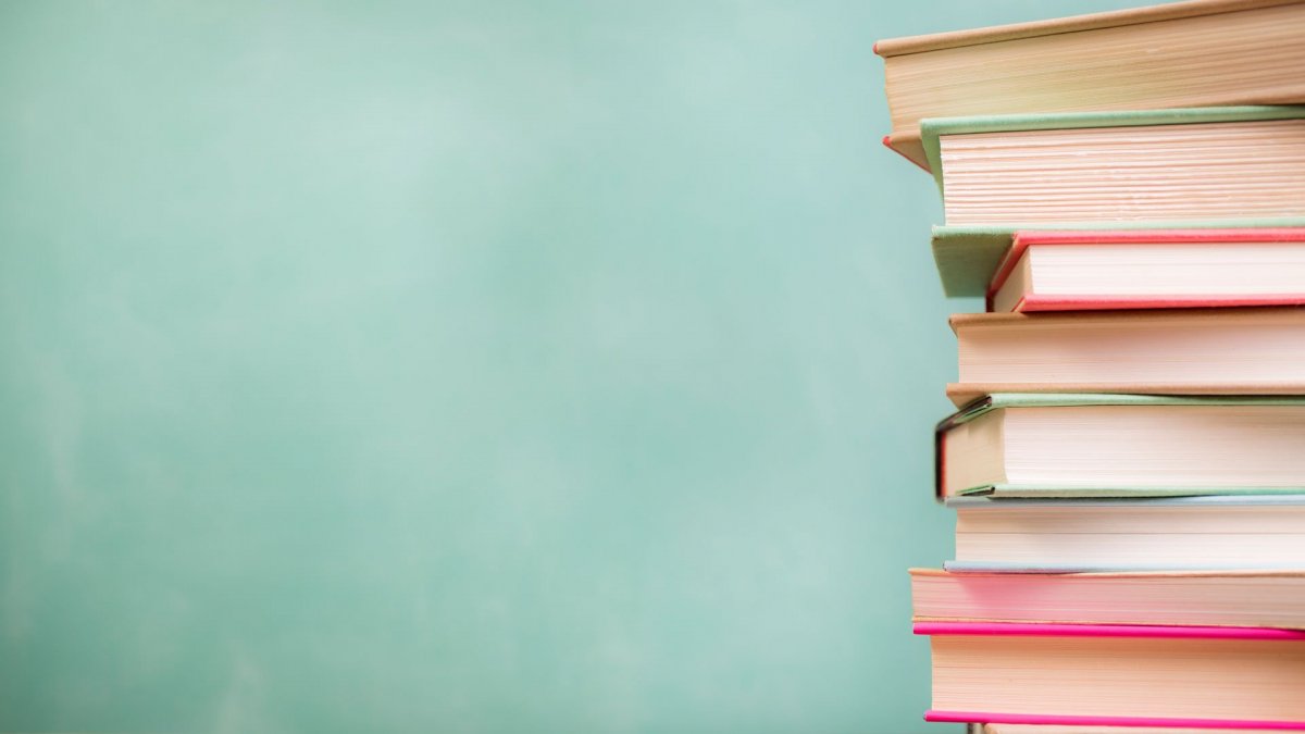 Фон для обзора книг