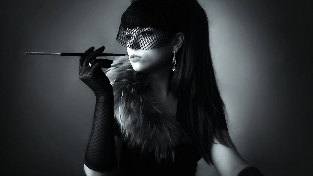 Темная девушка