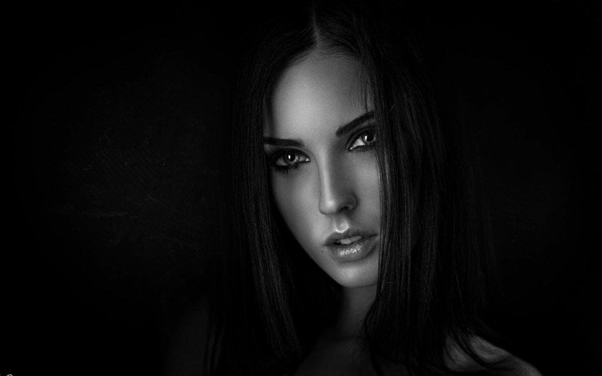 Обои на рабочий стол черные