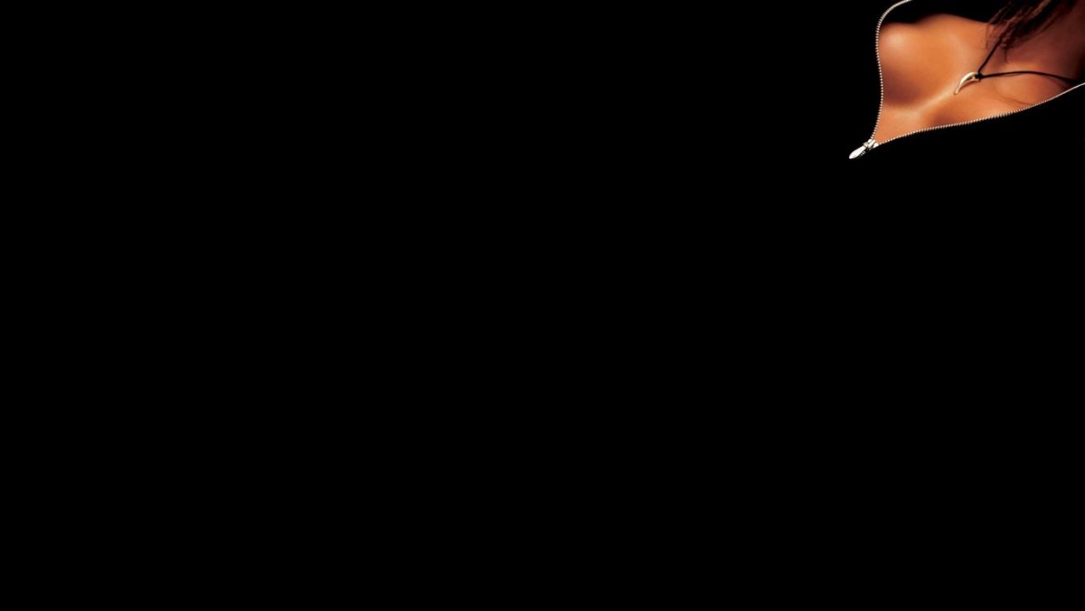 Красивая грудь черно белое