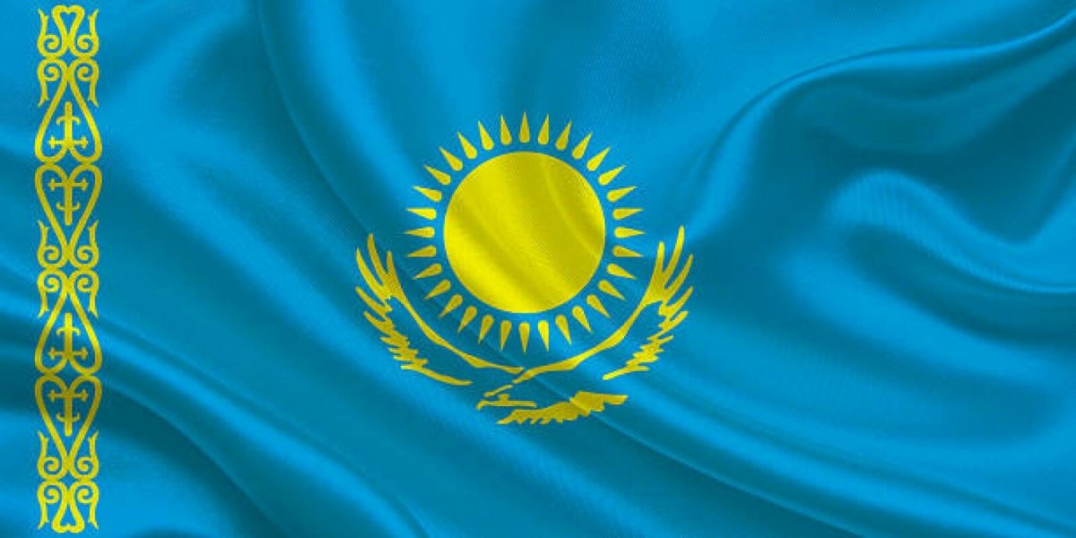 Казахстан флаг и президент