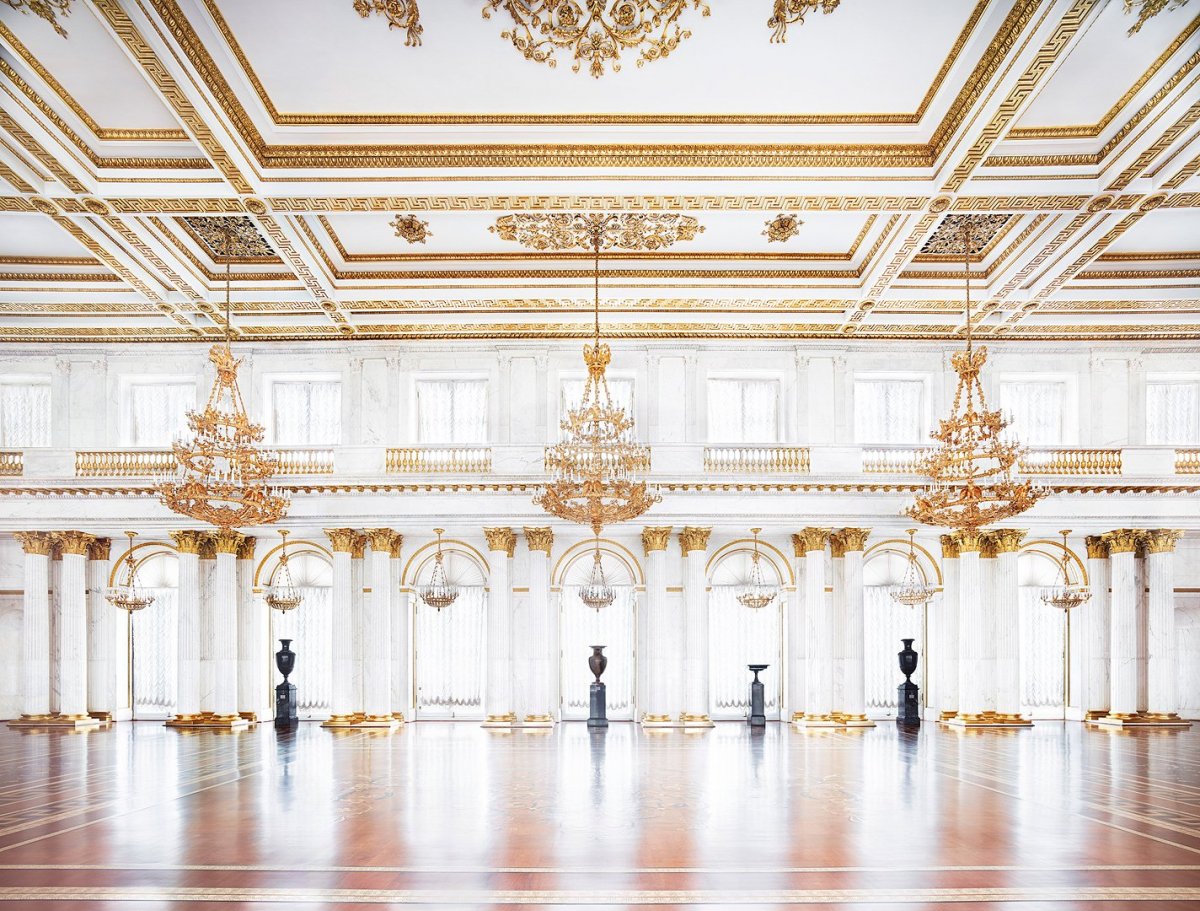 Королевский бальный зал