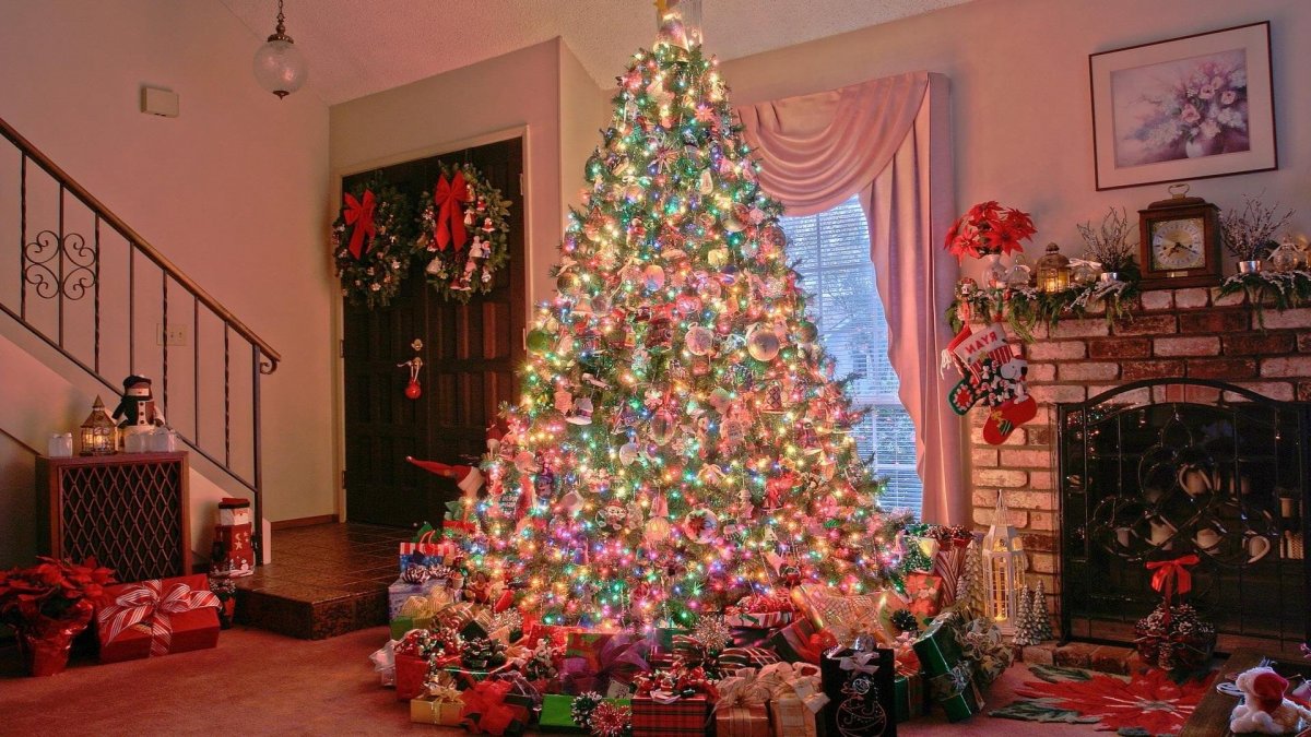 Красивая елка