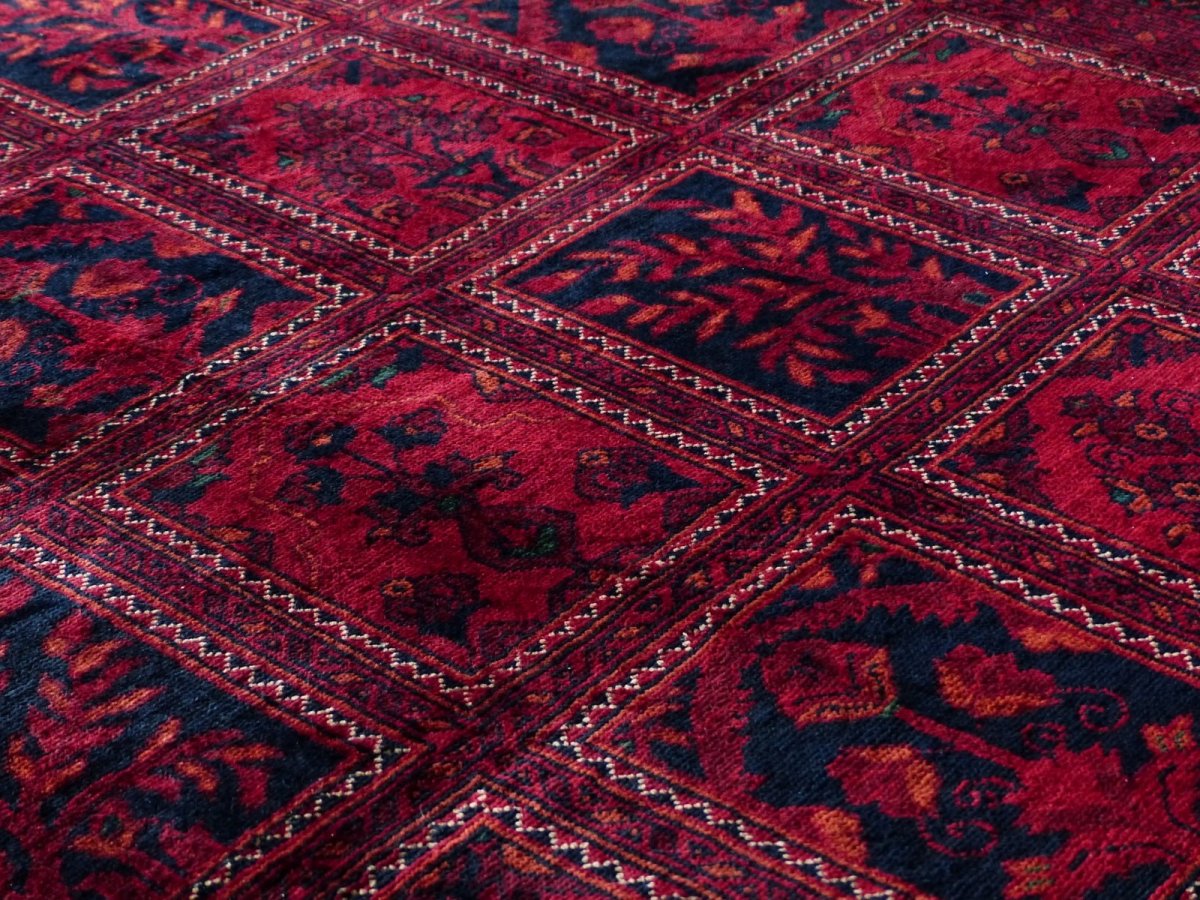 Старый ковер