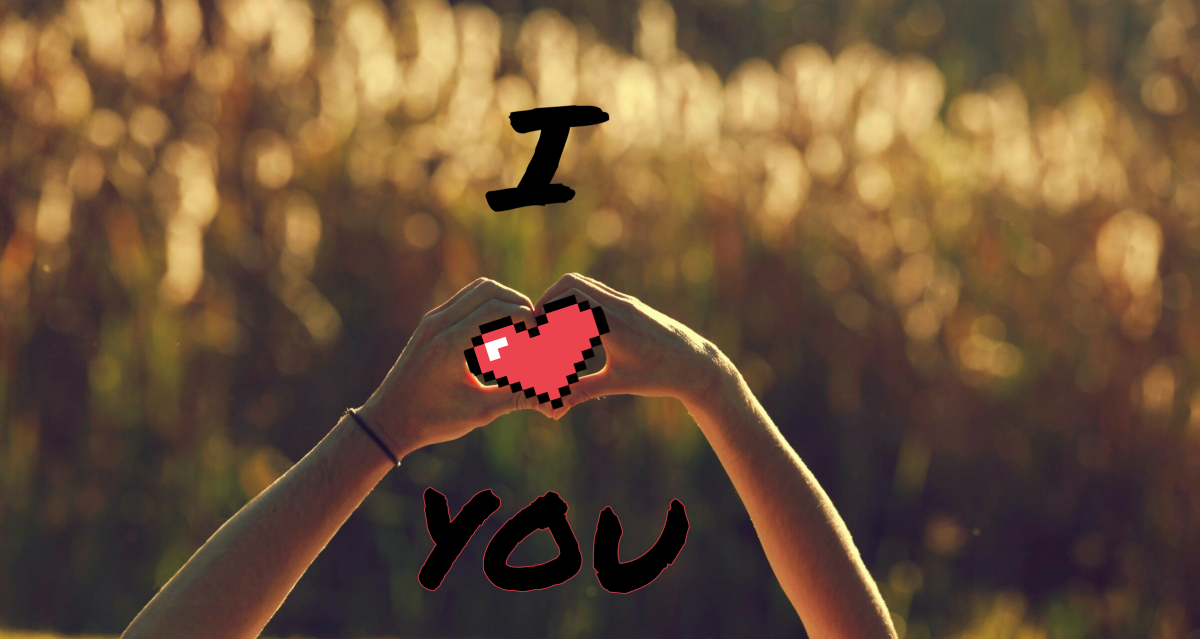 Девочка с сердечком в руках