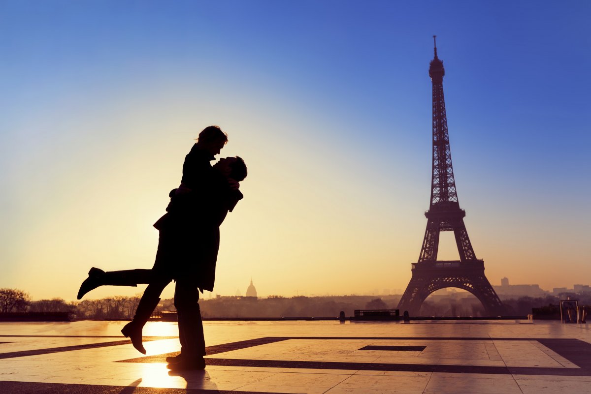 Париж Эйфелева башня романтика