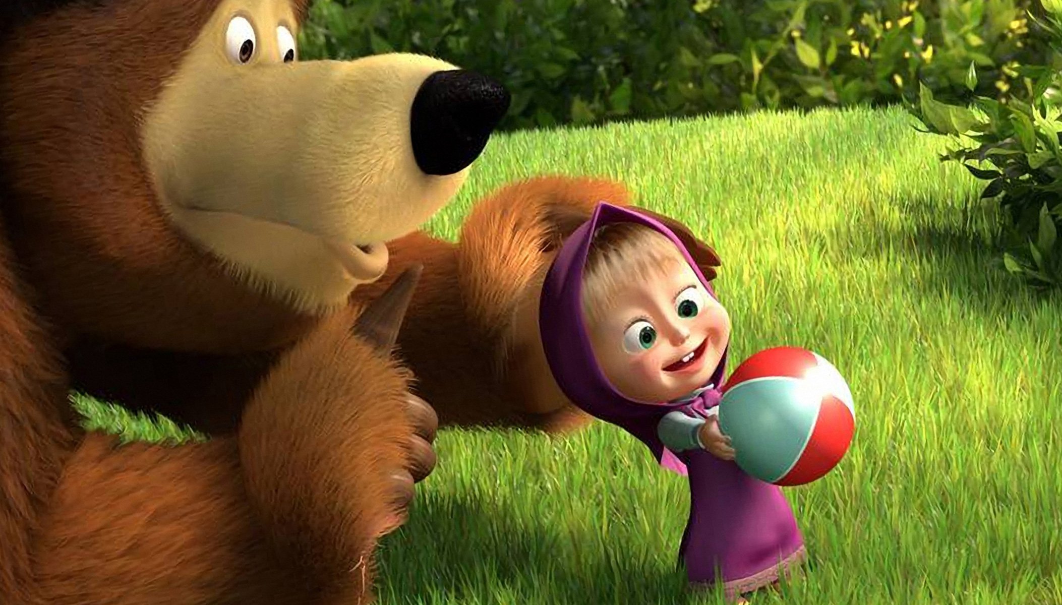 Masha child. Маша и медведь мунтики. Медведь с мультфильма Маша и медведь.