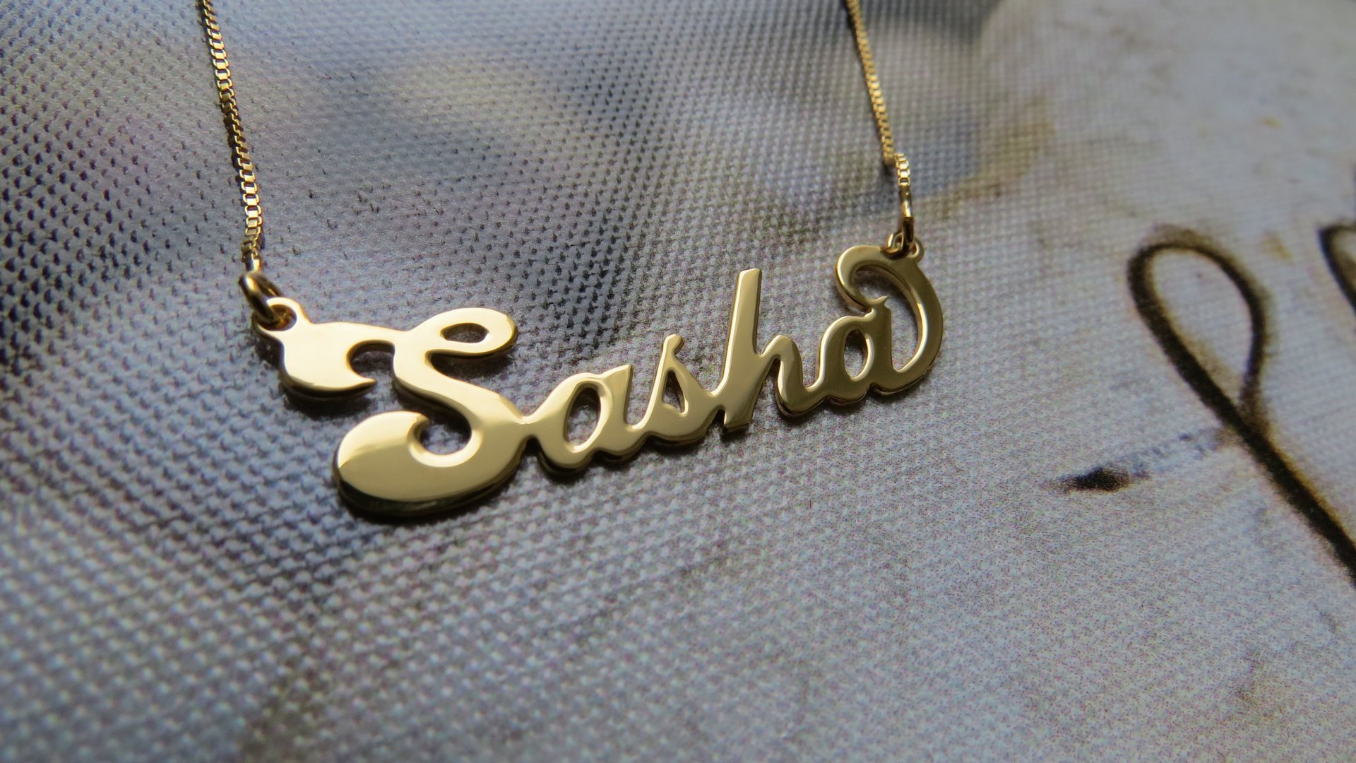 Саша на английском языке. Саша имя. Саша надпись. Красивое имя Саша. Красивые именные надписи.