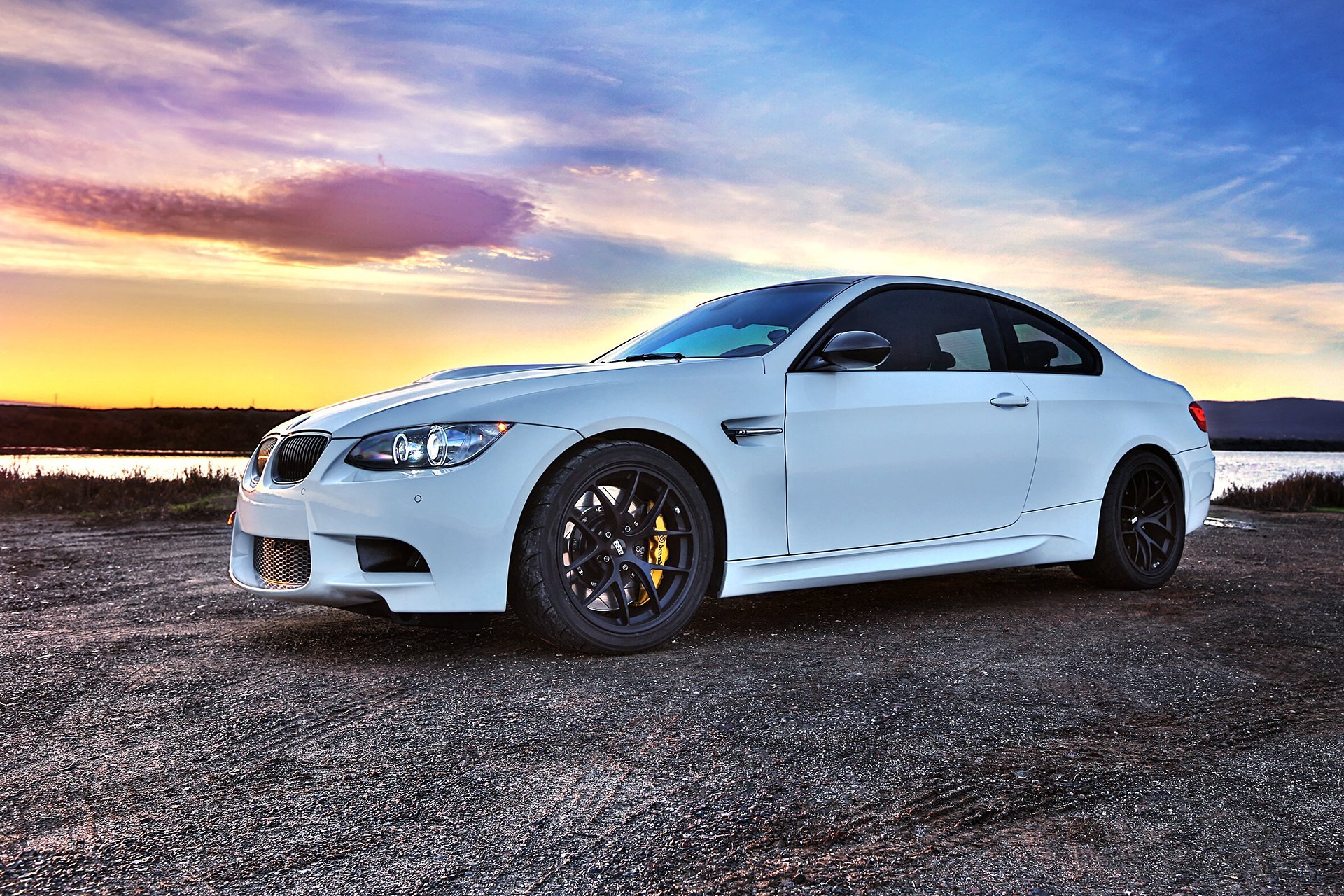 Белый цвет машины фото. BMW e92. BMW m3 белая. BMW m3 e92. BMW m3 e92 White.