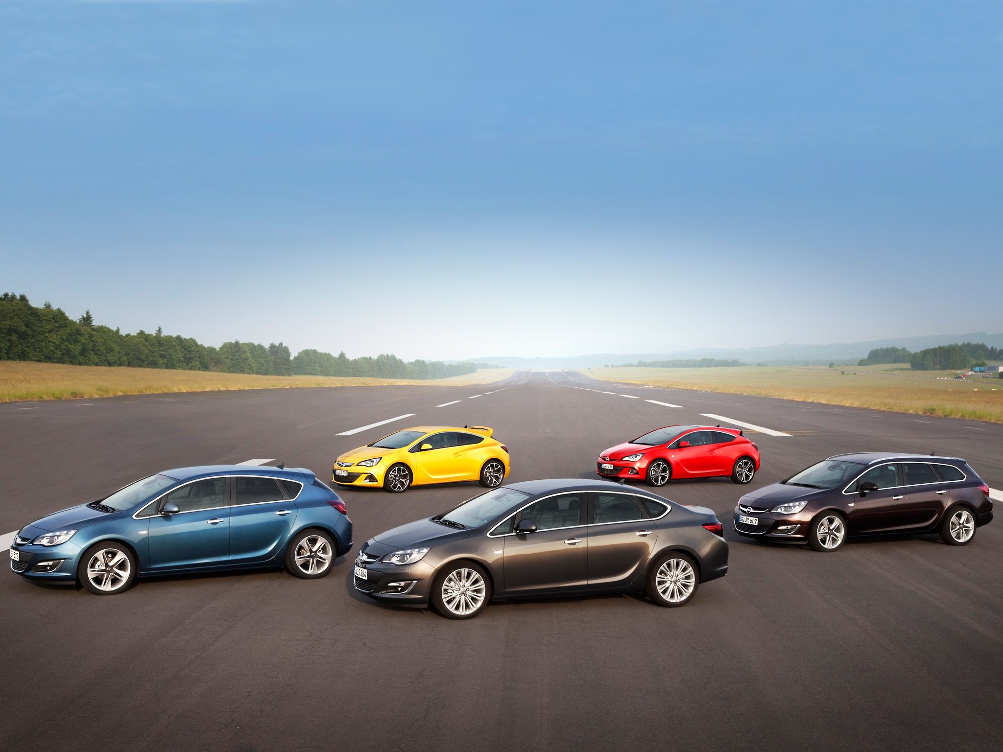 Машина из 3 букв. Опель 2022 Модельный ряд. Opel Astra GTC кабриолет. Astra GTC кабриолет 2022. Опель 2023 Модельный ряд.
