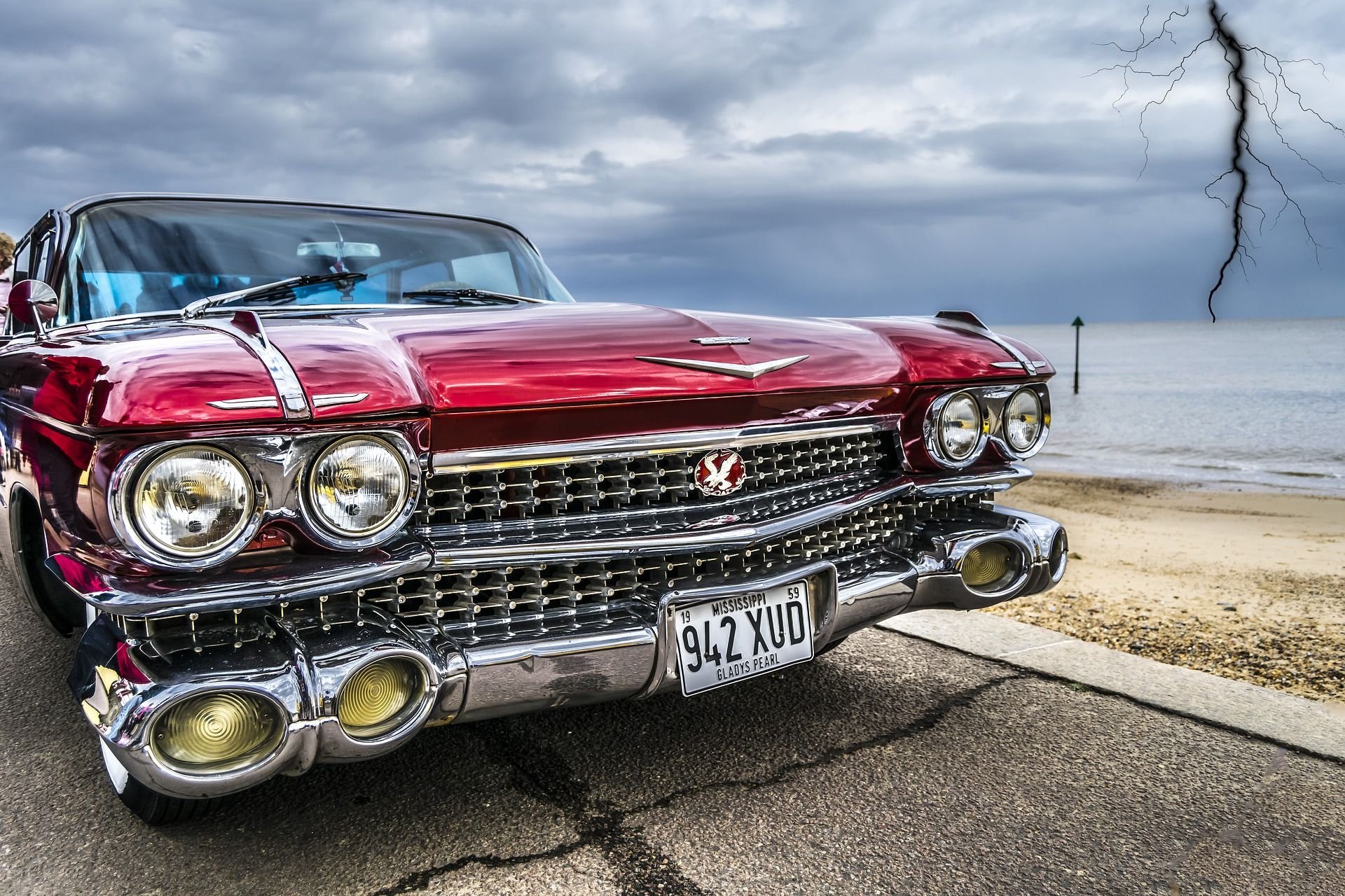 Американские автомобили в россии. Кадиллак Империал 1960. Кадиллак Кэнди. Cadillac Eldorado Lowrider. Додж Чарджер лоурайдер.