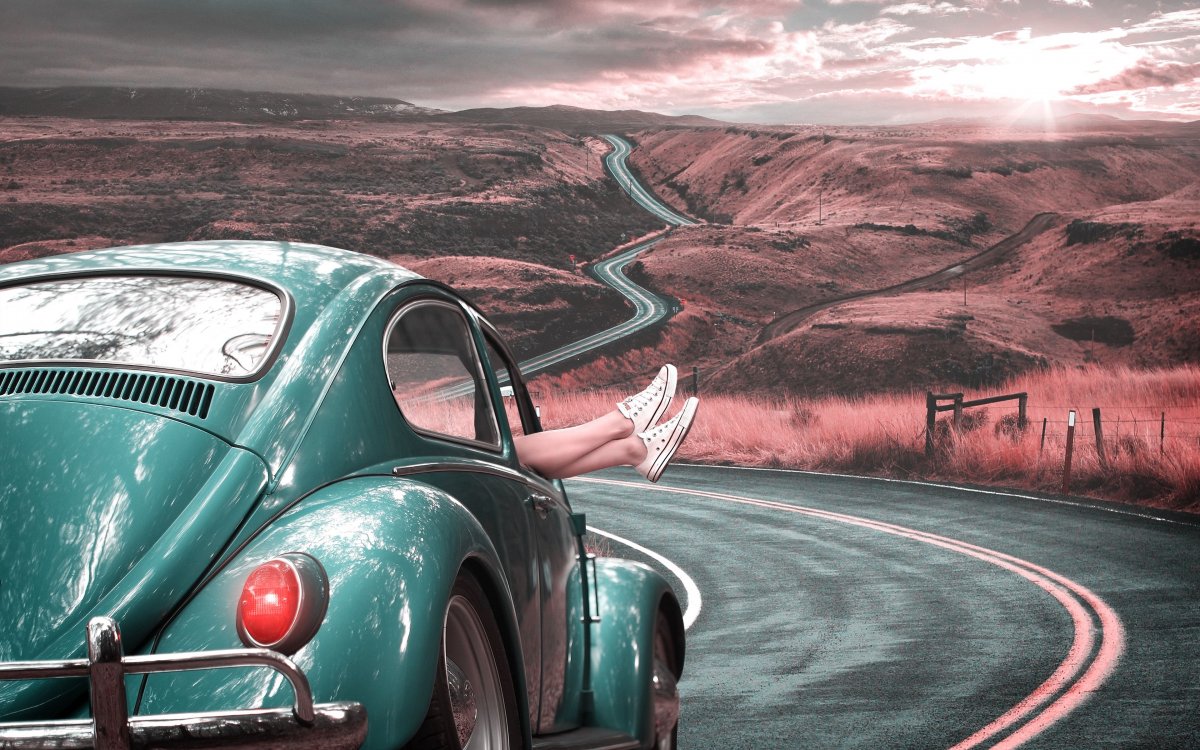 Ретро автомобили на фоне природы