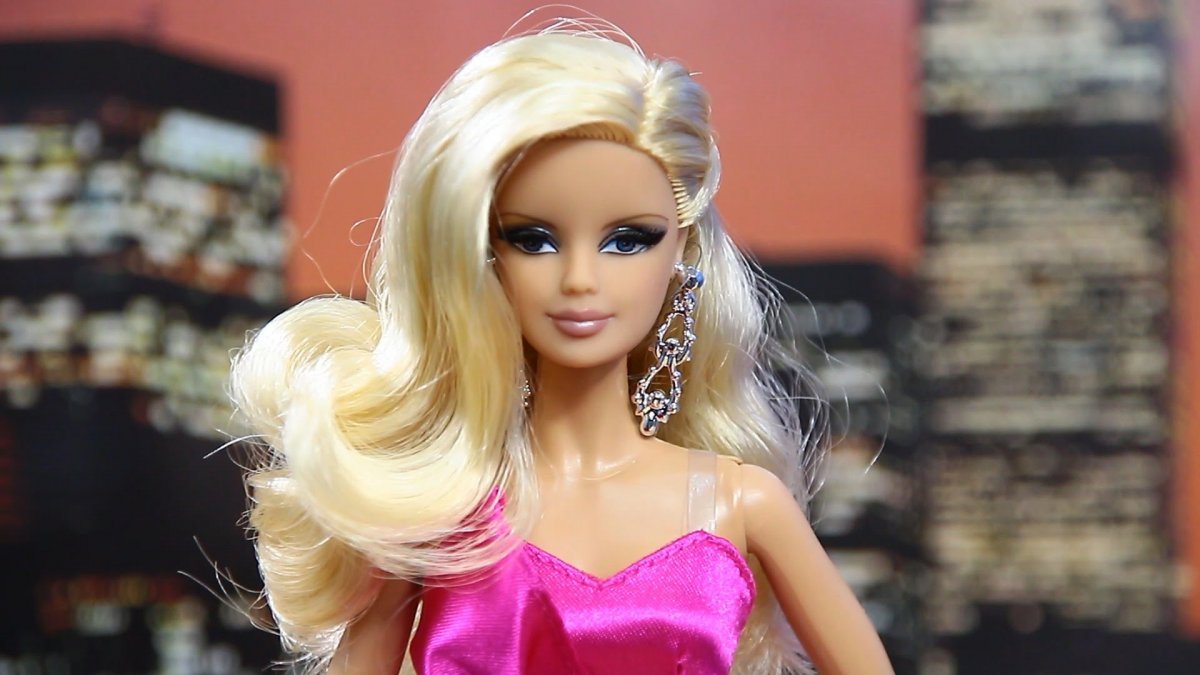 Реклама кукол Барби