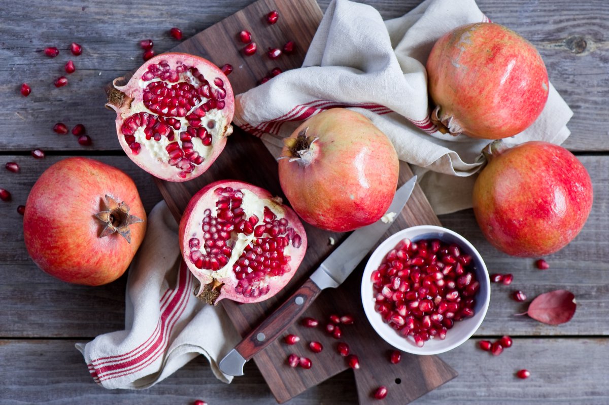 Гранат фрукт