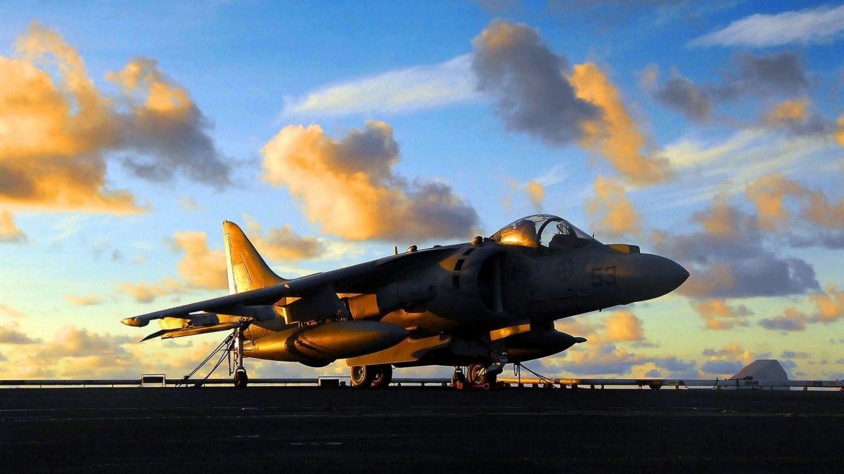 MCDONNELL Douglas av-8b Harrier II