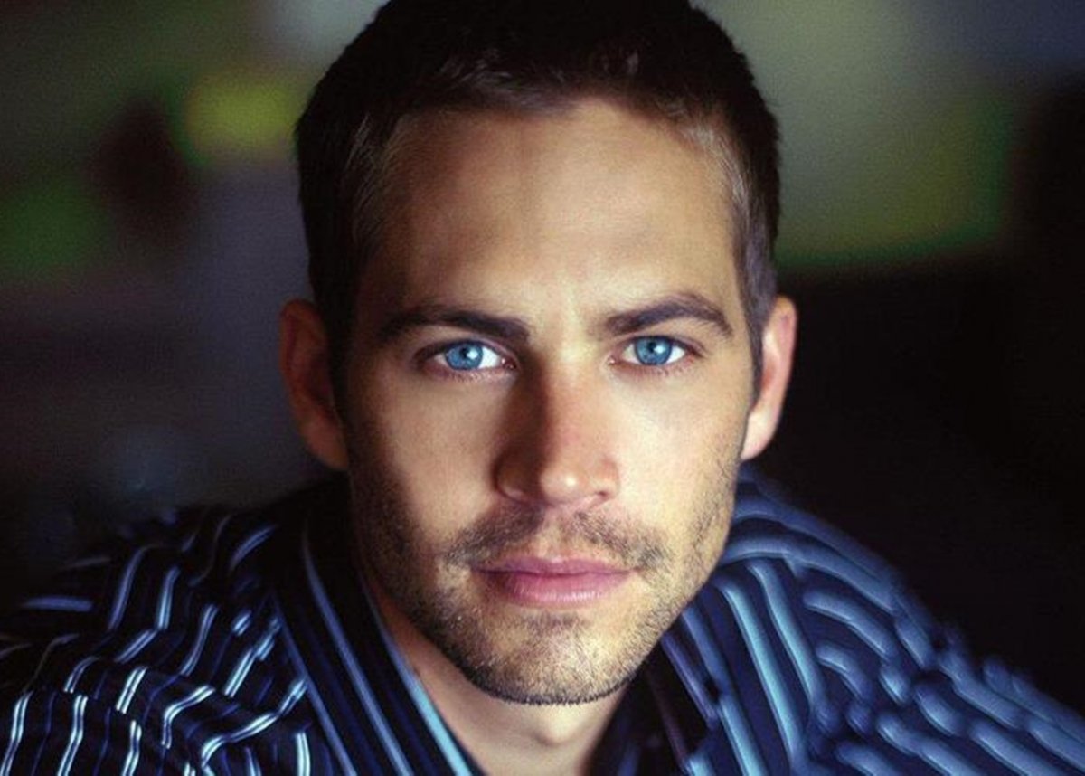 Пол Уокер голый