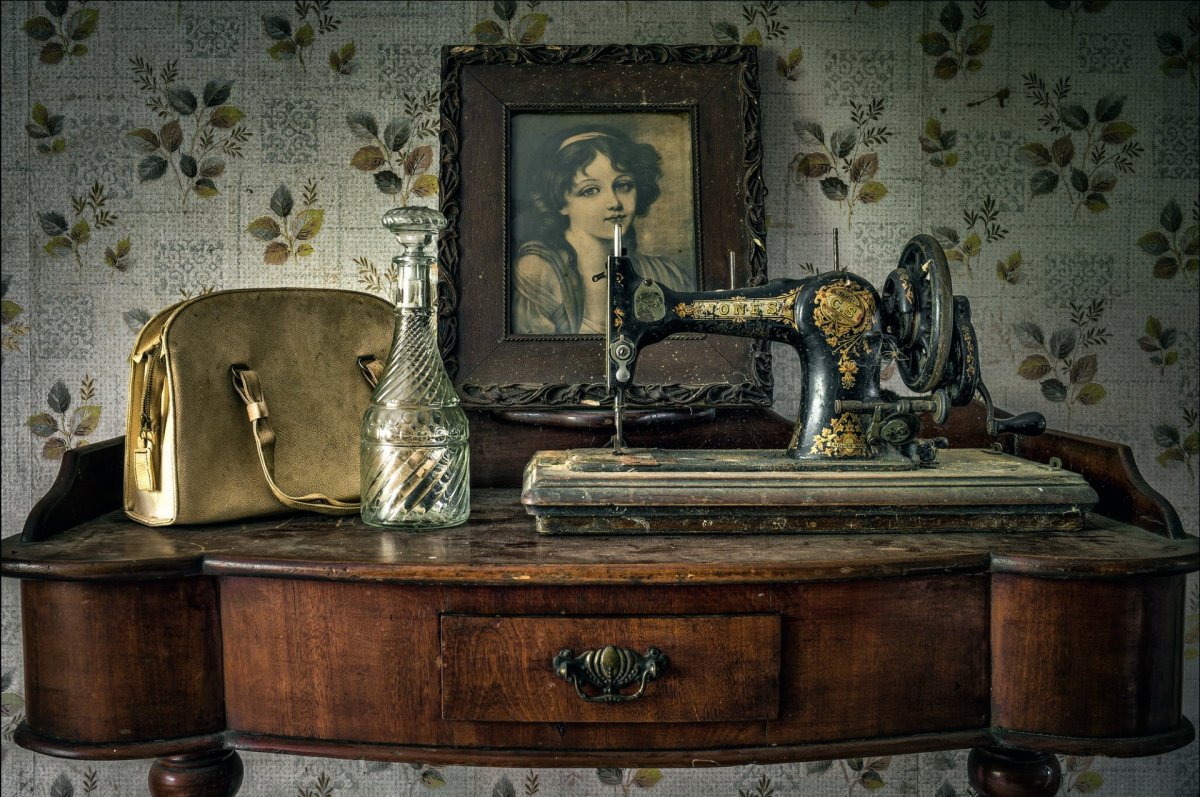 Антикварные предметы интерьера