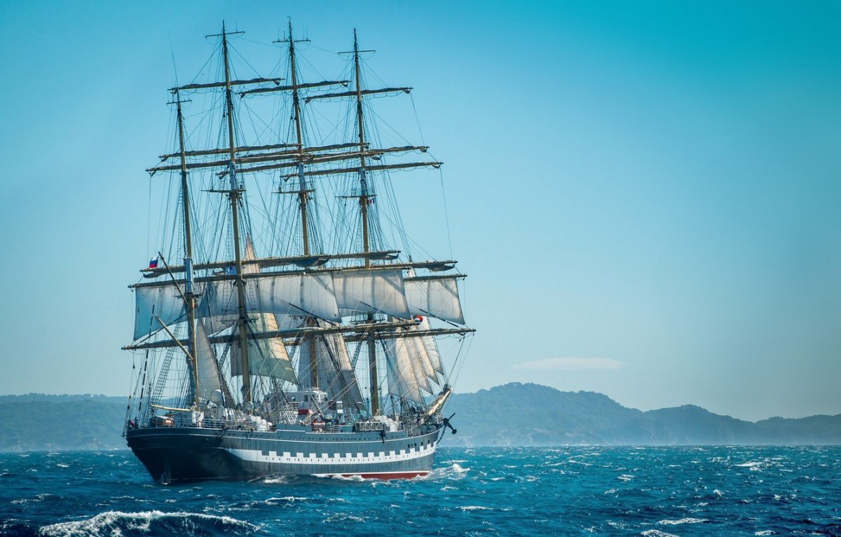 Парусный корабль Крузенштерн