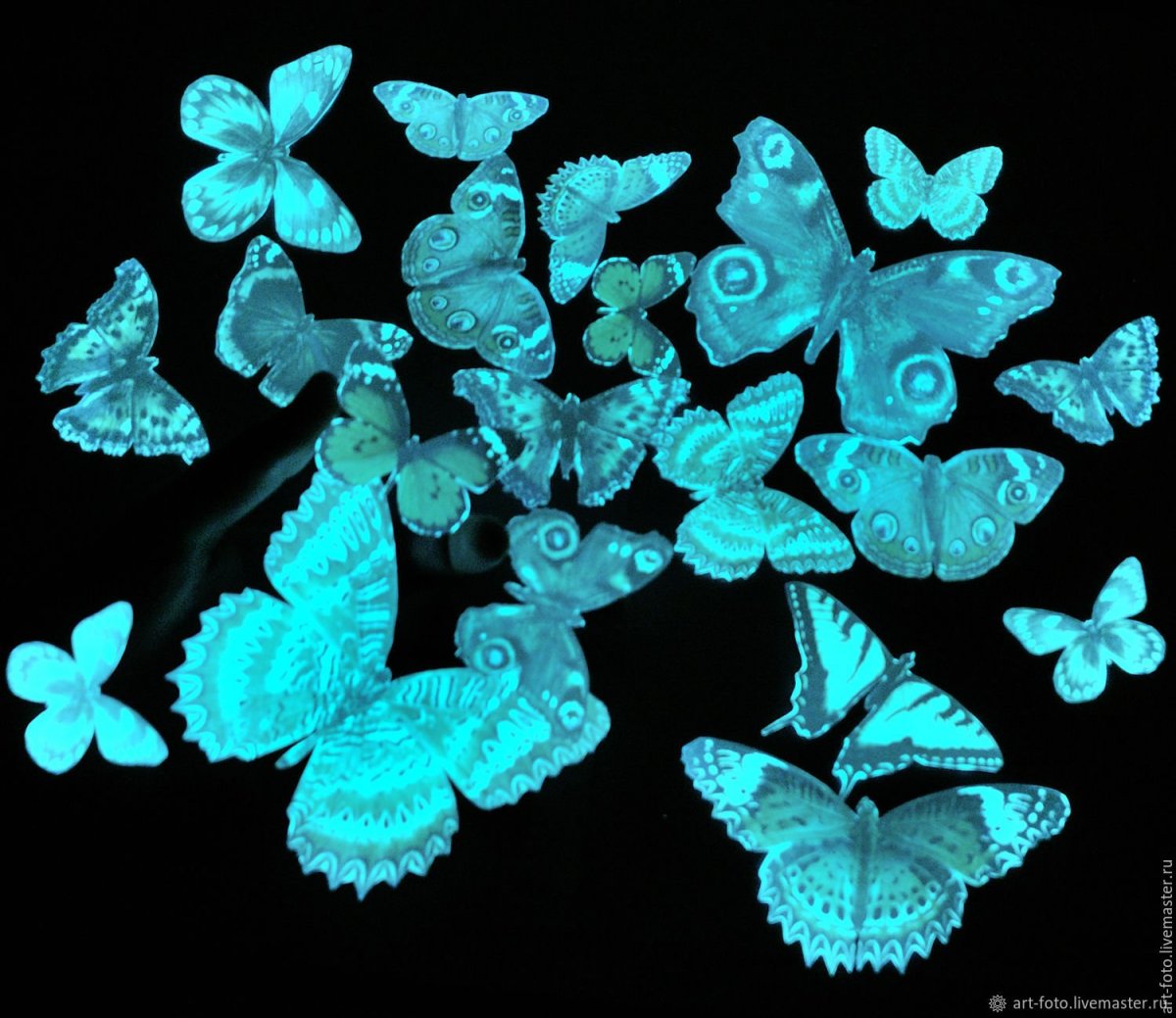 Светящиеся бабочки