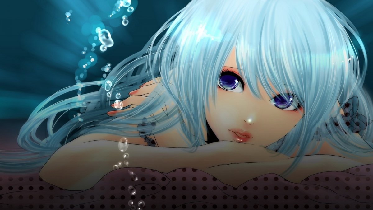 Девушка с голубыми волосами скульптура