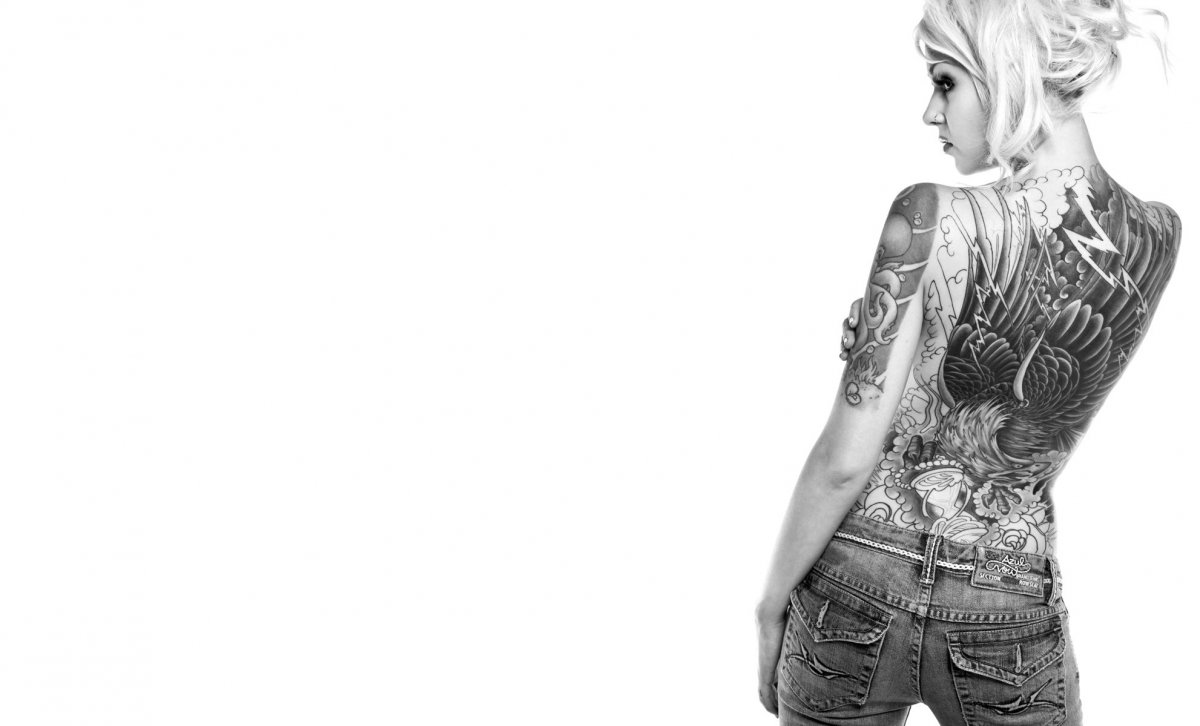 Майя Мюллер Tattoo girls