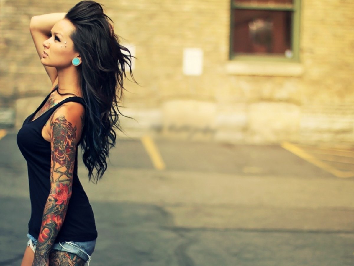 Девушка с пистолетом