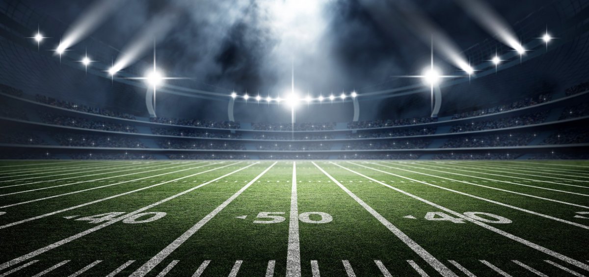 Прожектор на стадионе