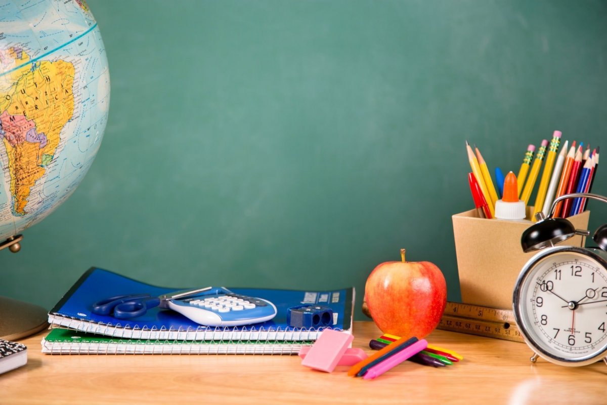 Фон на школьную тему