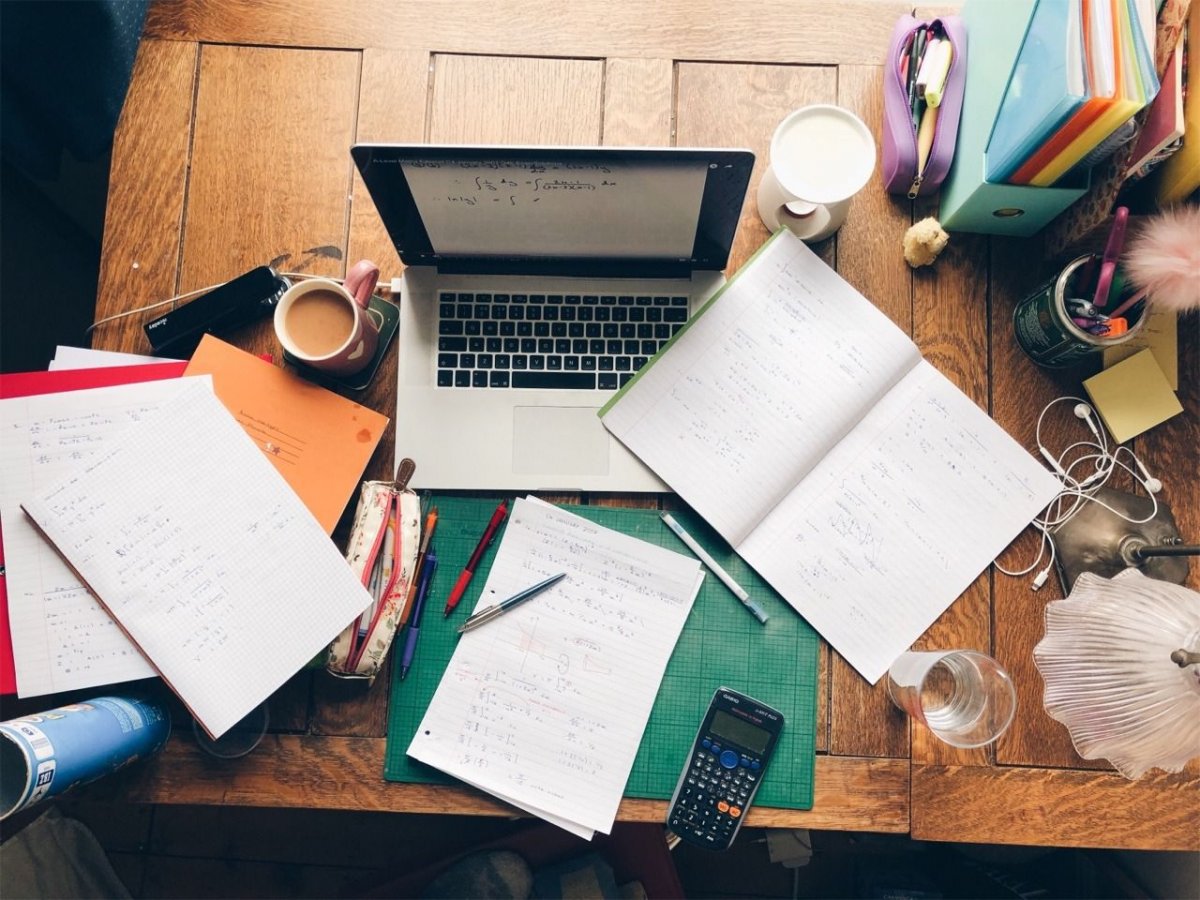 Рабочий стол для учебы