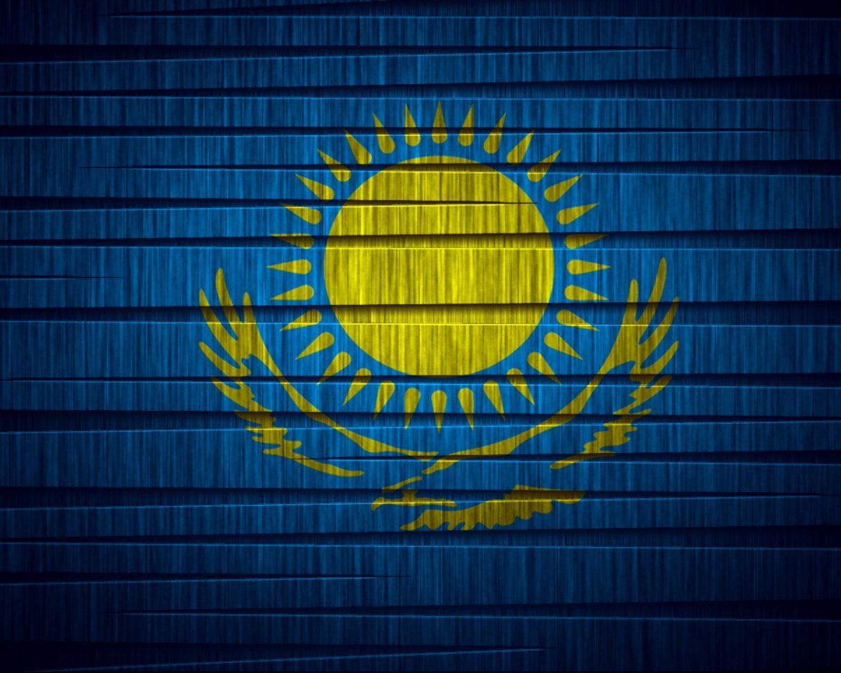 Флаг Казахстана и Беркут