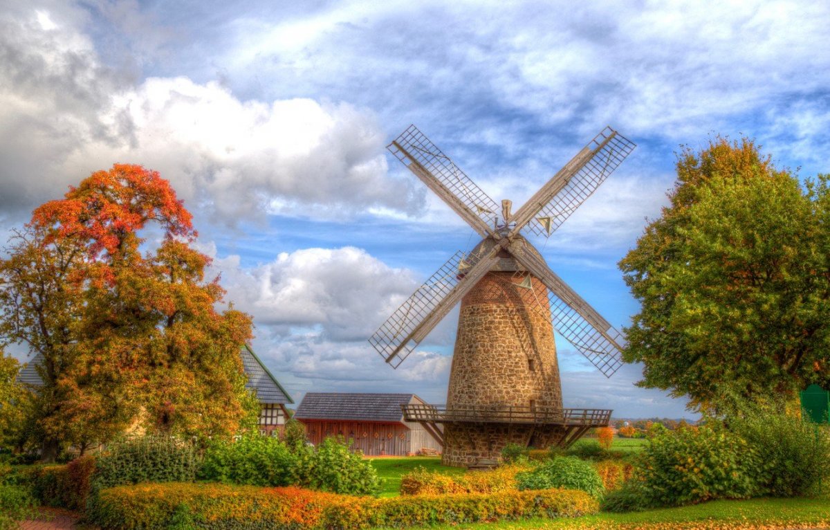 Поля ветряных мельниц в Германии