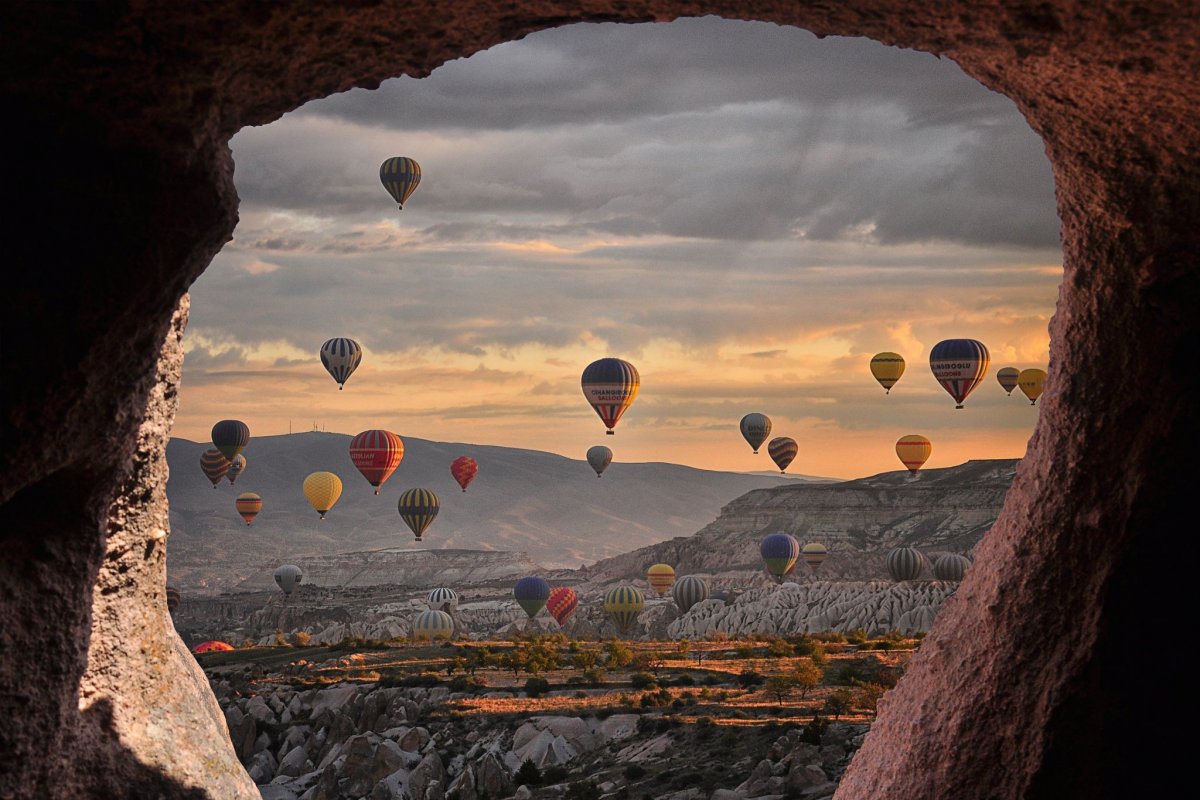 Каппадокия Турция воздушные шары закат