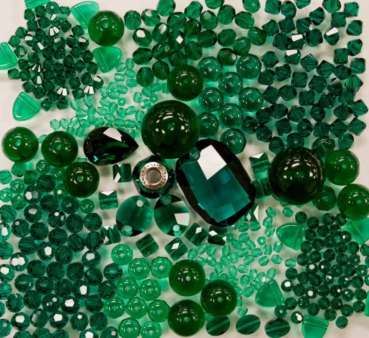 Амулет с изумрудом