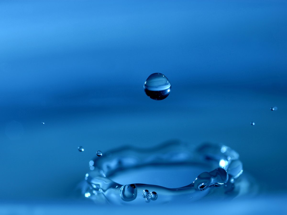 Красивые капельки воды