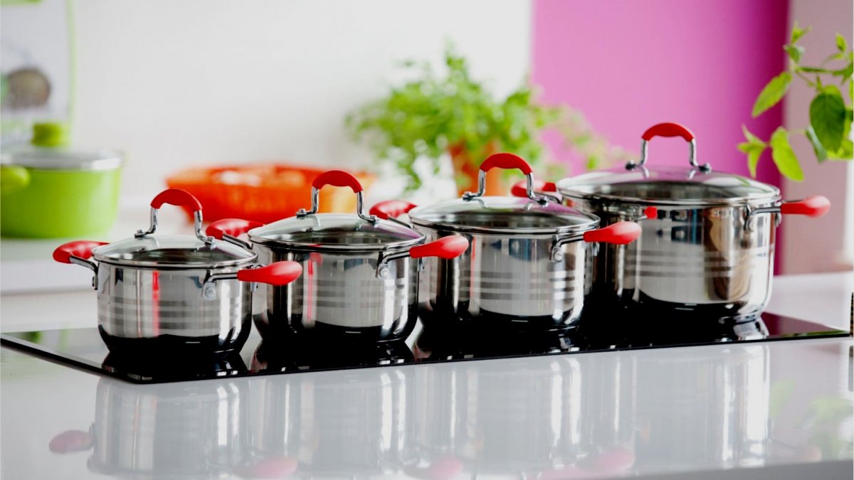 Кастрюли в интерьере