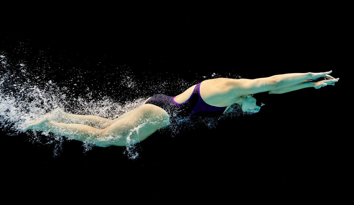 Плавание женщины