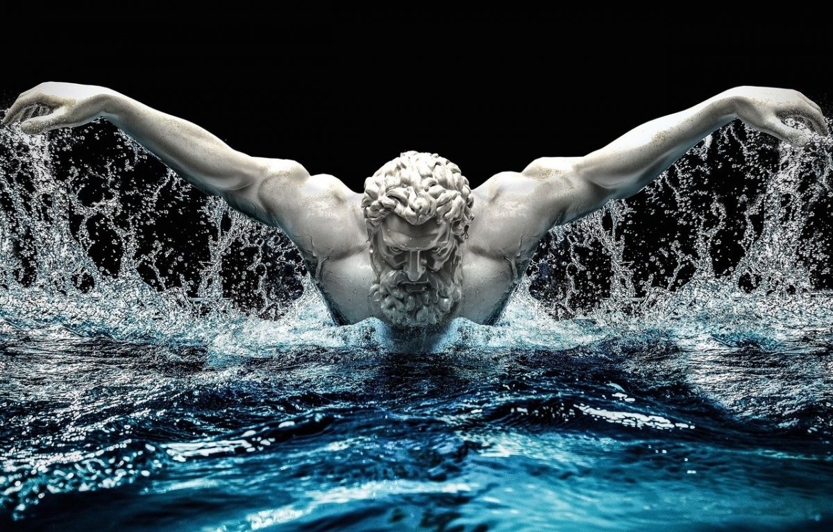 Пловец в воде